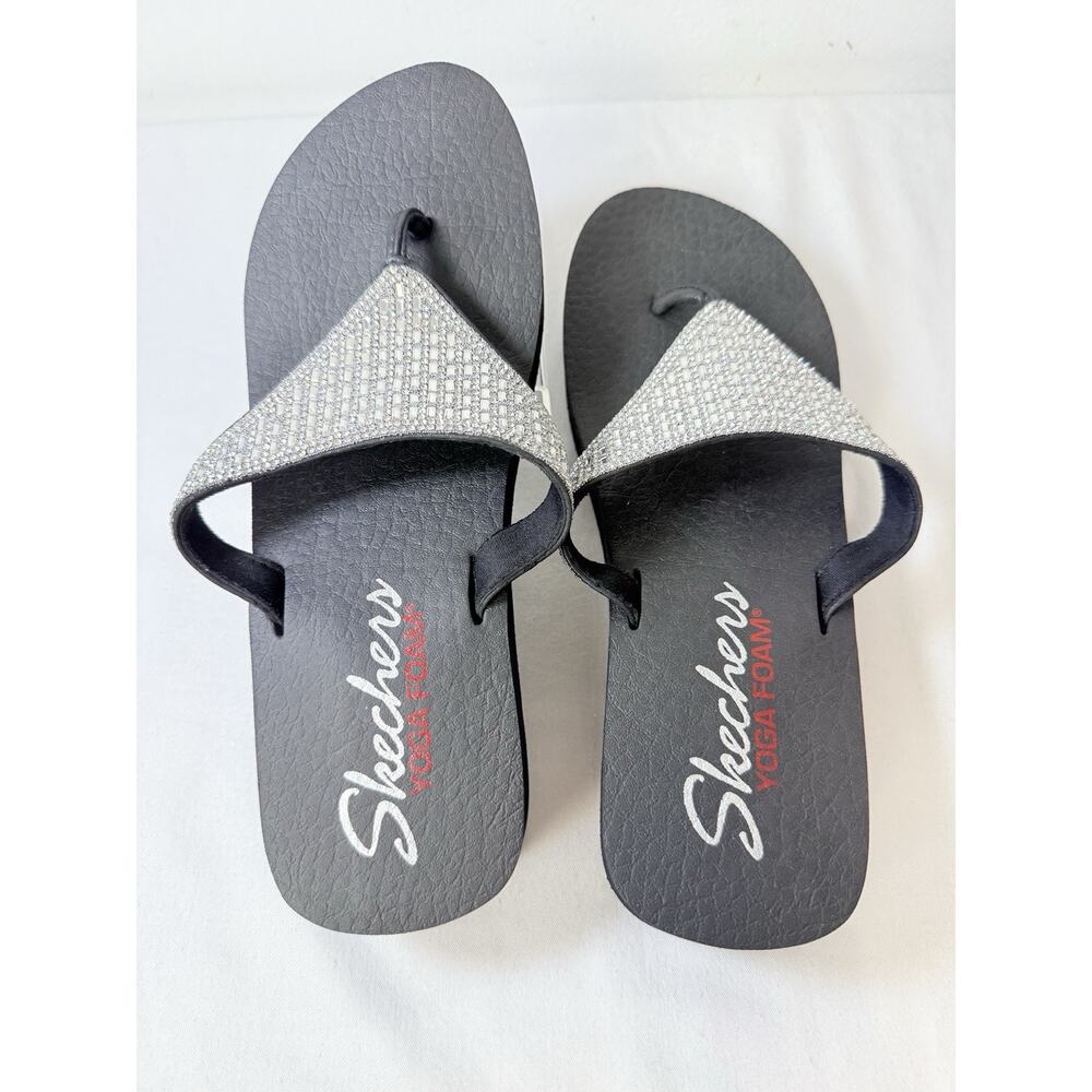 SKECHERS Yoga Foam Black & Silver Jeweled Rhinestone Flip Flop Sandals Size 9 - Picture 4 of 8